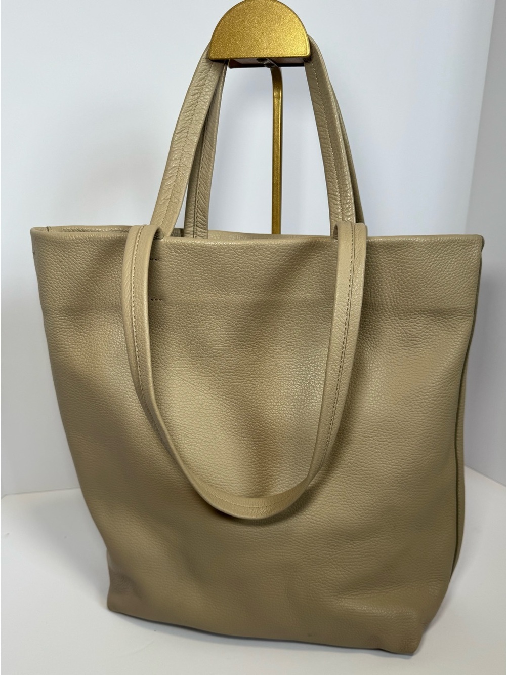 Cuyana Tall Easy Tote Stone/tan